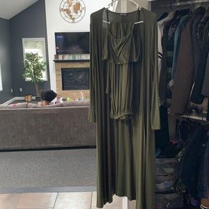 3 piece maternity pants, cropped top and duster